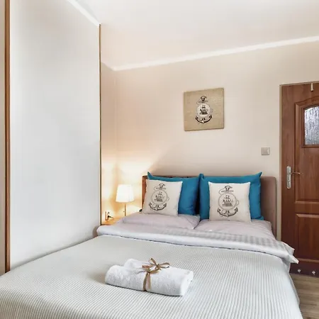 Kapitańska I Marynarska Nocleg ze śniadaniem 3*