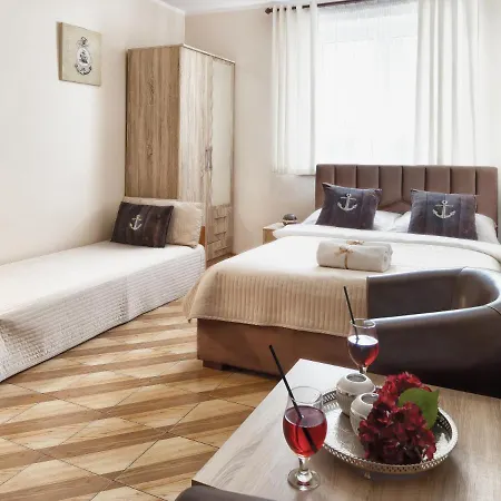 Kapitanska I Marynarska Bed & Breakfast