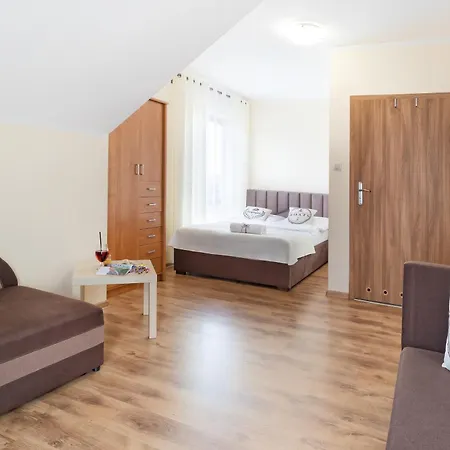 Nocleg ze śniadaniem Kapitańska I Marynarska 3*