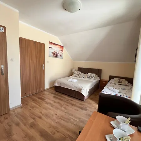 Kapitańska I Marynarska Nocleg ze śniadaniem 3*