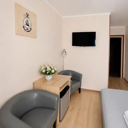فندق مبيت وإفطار Kapitanska I Marynarska 3*