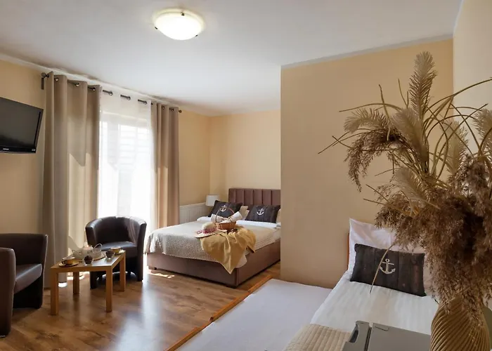 Kapitanska I Marynarska